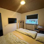 Charming Private In A By The Forest Apartment